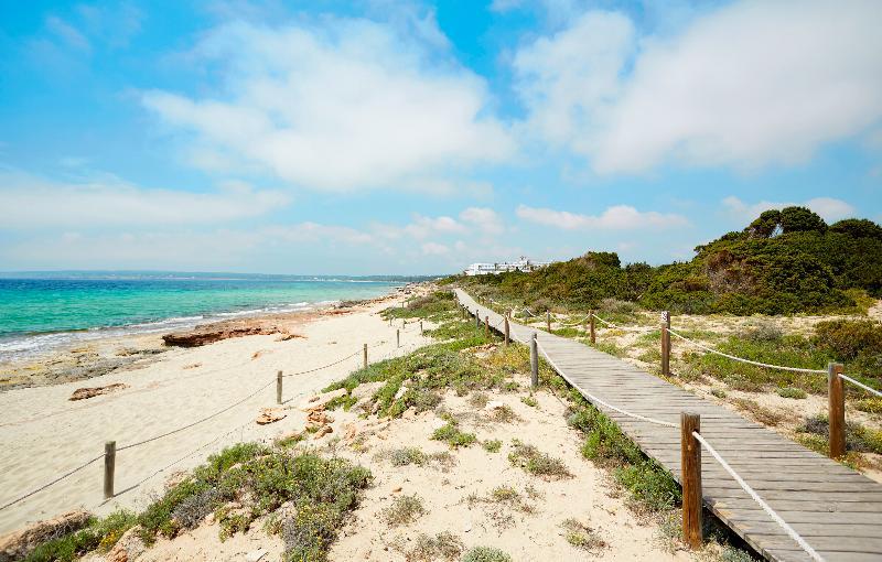 Insotel Es Pi Dos Playa de Migjorn Esterno foto